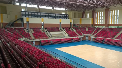 專業(yè)看臺座椅如何制造？四大核心步驟揭秘